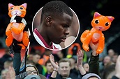 Kurt Zouma taunted with inflatable cats by Newcastle fans who mock him ...