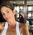 Cindy Crawford, 52, showed off her makeup-free face on Instagram ...