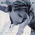A Medio Vivir - Album by Ricky Martin | Spotify
