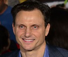 Tony Goldwyn Biography - Facts, Childhood, Family Life & Achievements