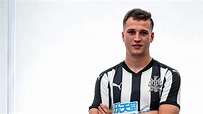 Newcastle sign former Sunderland defender Javier Manquillo | Football ...