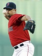 Red Sox pitcher Tim Wakefield retires after 19 seasons in the big ...