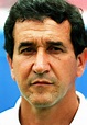 O técnico Carlos Alberto Parreira, momentos antes da vitória do Brasil ...