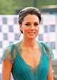 Kate Middleton stuns in a teal Jenny Packham dress at the London ...
