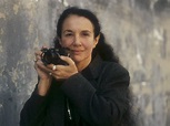 What Happened To The 9-Year-Old Smoking In Mary Ellen Mark's Photo ...