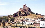 Casi 15.000 turistas visitaron el Castillo de Luna de Alburquerque el ...