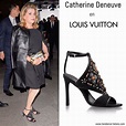 Catherine Deneuve en sandales "Dark Muse" signées Louis Vuitton pendant ...