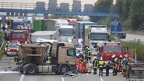 Auffahrunfall auf der A61 bei Mendig: Zwei Brummifahrer verletzt ...