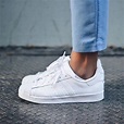 ADIDAS | Superstars White Sneakers Size 6.5 en 2021 | Chaussure adidas ...