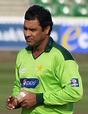 Waqar Younis Biography, Achievements, Career Info, Records & Stats ...