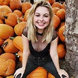 Sammi Hanratty Style, Clothes, Outfits and Fashion • CelebMafia