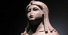 Statue of Cleopatra III