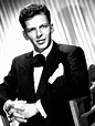 Frank Sinatra, February 1945 | Pósters, láminas, cuadros y fotomurales ...