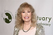 TV's Loretta Swit to march in parade honoring Polish general | wgrz.com