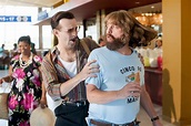 Zach Galifianakis Pulls Off $17 Million Heist In First Trailer For ...