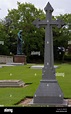 Cruz conmemorativa de Prince Maurice en el Cementerio Real junto al ...