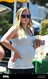 Hilary Duff embarazada con su novio Matthew Koma en Studio City con ...