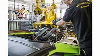 Werksbesuch bei Lamborghini: So entstehen Aventador und Huracán | AUTO ...