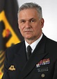 Vizeadmiral Kay-Achim Schönbach ist neuer Inspekteur der Marine. Er ...