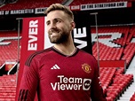 Manchester United presentó nueva camiseta para temporada 2023-24 ...