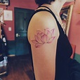 65 Tatuagens de Flor de Lótus (as melhores fotos!) | Flower tattoos ...