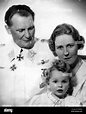 Hermann Goering mit Frau Emmy und seiner Tochter Edda, 1940 ...