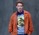 pan-pizza:Seth Green’s horrible outfit in Austin Powersthis is a look ...