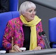 Grünen-Chefin: Claudia Roth verzichtete für ihre Karriere auf Kinder - WELT