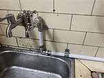 熱水管漏水修繕 in 2021 | Water pipes, Sink, Repair