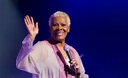 Dionne Warwick 🎙 está de volta ao Brasil em maio - AQUI TEM DIVERSÃO