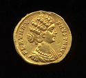 Obverse image of a coin of Fausta