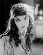 Lillian Gish - Biography - IMDb