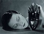 Man Ray Biografie: Lebenslauf und Ausstellungen des Dadaisten