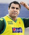 Pakistani Cricket Players Biography Wallpapers : Waqar Younis