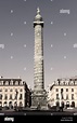 Vendôme-Säule mit Statue von Napoleon Bonaparte, zum Gedenken an die ...