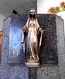 Grabmale Vonrüden Immaculata-Madonna aus Bronze