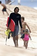 Johnson Family at the Beach | Jack johnson, Surfeur, Papa poule