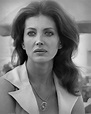 eyval.net : Legendary actress : Gayle Hunnicutt