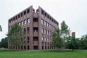 Phillips Exeter Academy Library / Louis Kahn | ArchEyes