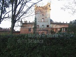 Immagine - Castello Gotico o Fortezza, giardino di Villa Pucc