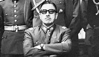 Fotografía de Pinochet es incluida en Galería de Honor del Museo de ...