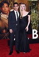 Elle Fanning es vista con su novio Max Minghella en alfombra roja de ...