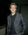 Brad Pitt帥足30年被稱「男士衣著教科書」｜回顧10個畢比特年青時期戲裡戲外的時尚造型 - men's uno Hong Kong