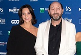 Kad Merad et Julia Vignali complices et amoureux à Bruxell... - Télé Star