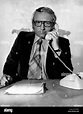 Werner Veigel, Sprecher der Tagesschau von 1966 Bis 1995, bin Telefon ...