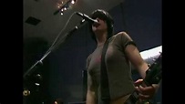 The Distillers - Beat Your Heart Out [HD] - YouTube