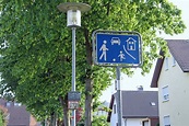 Verkehrsberuhigte Zone - auch „Spielstraße“ genannt - Das blaue Blatt