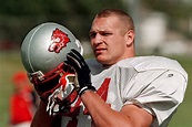 Brian Urlacher among 13-person class for College Football Hall of Fame ...