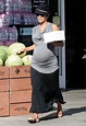 Pregnant Halle Berry effortlessly stylish as she stops for pastries ...
