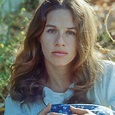 40 Portrait Photos of a Young Carole King From Between the 1950s and ...